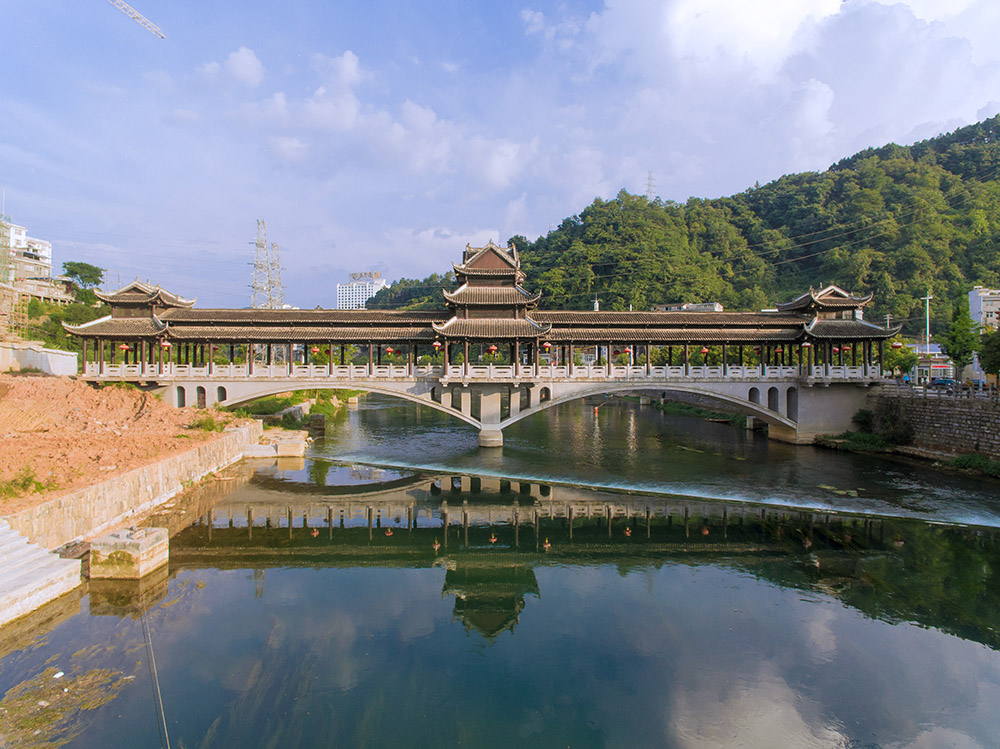 9.鳳凰風(fēng)、雪、雨、霧橋 首圖.jpg